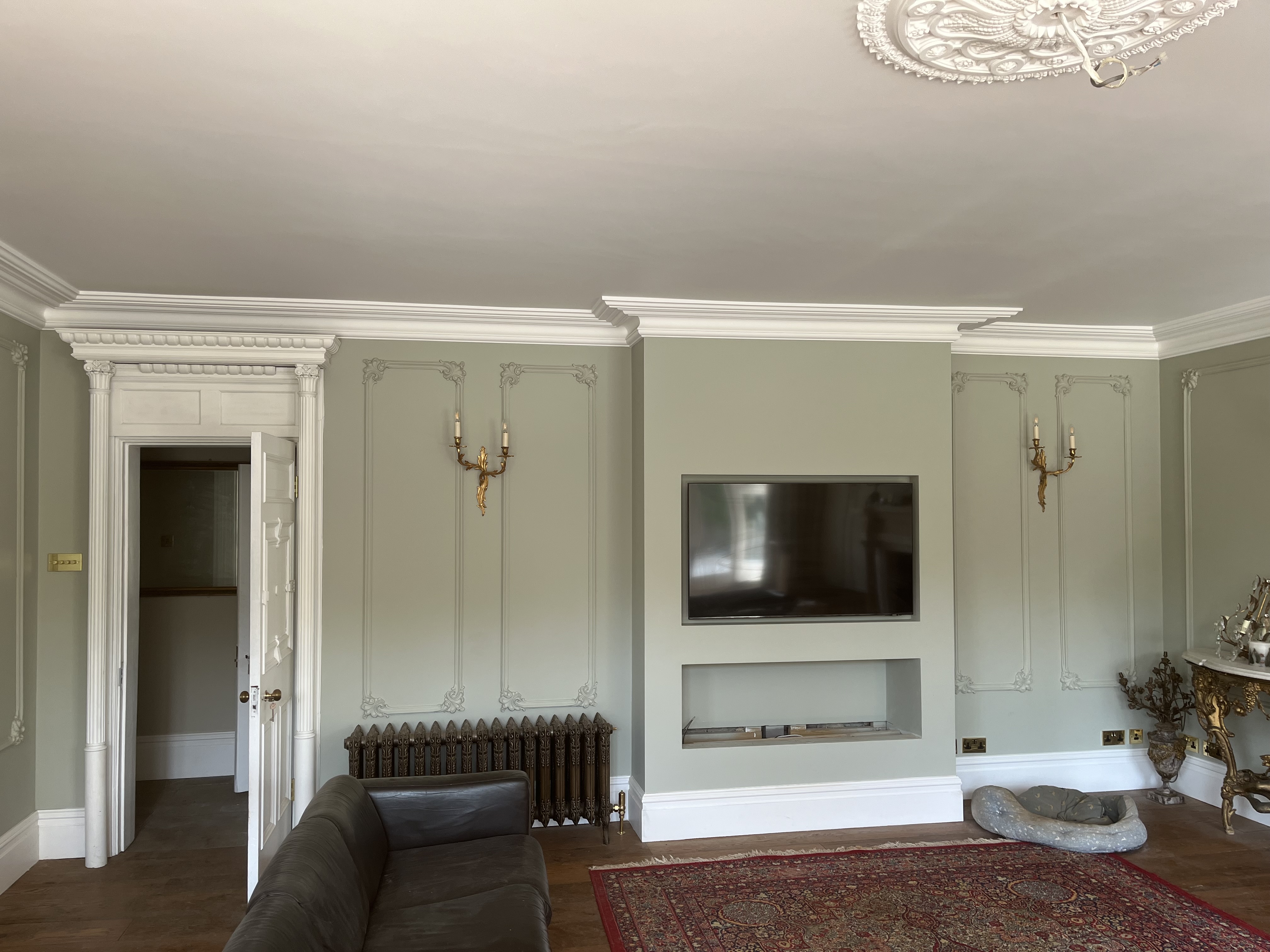 SM69 Cornice